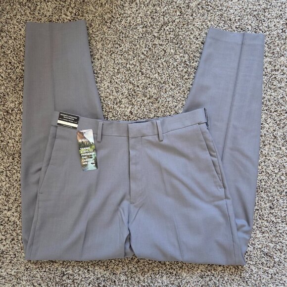 Haggar Men's Premium Classic Fit Flat Front Dress Pants Size 32X30 Gray Solid - Picture 8 of 9